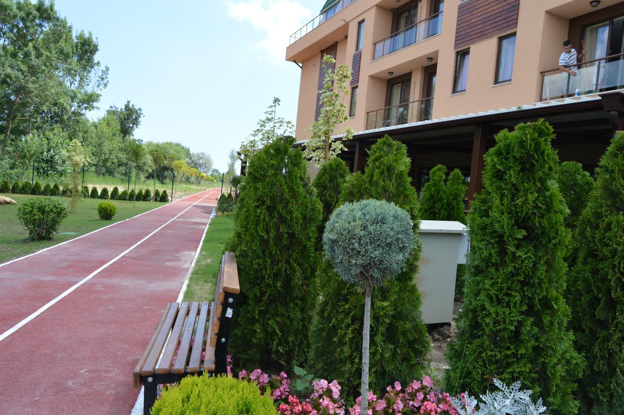 Отель Camp And Pool Кранево Экстерьер фото