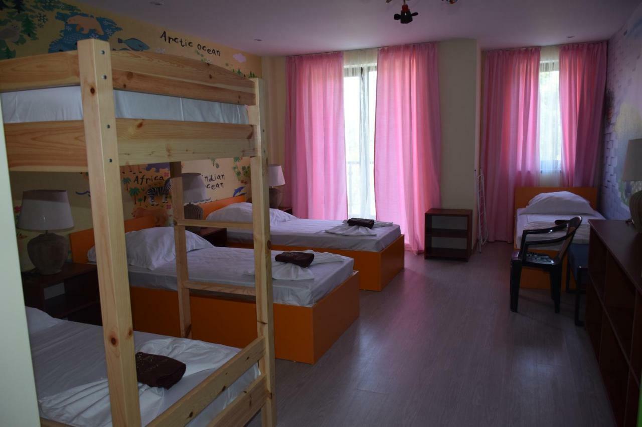 Отель Camp And Pool Кранево Экстерьер фото
